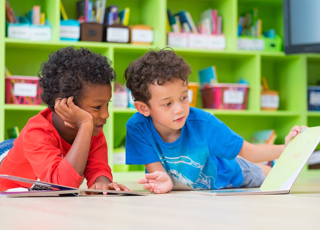 kids-excited-about-reading