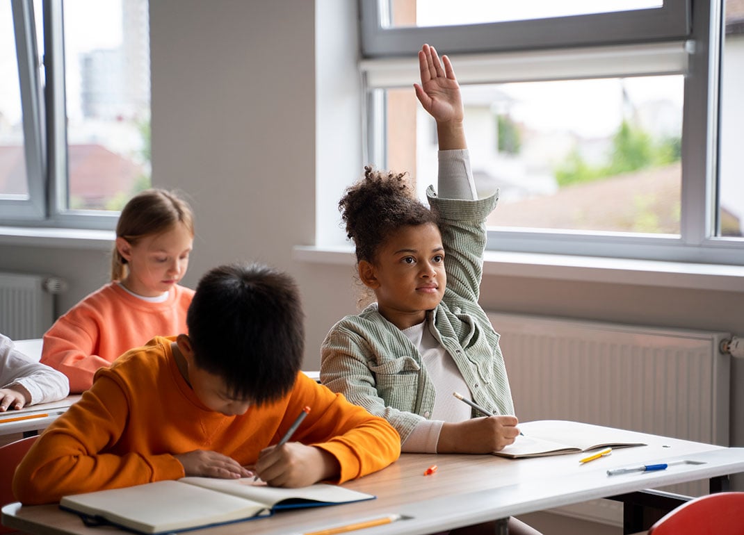 students-participating-in-class